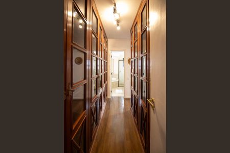 Apartamento para alugar com 250m², 5 quartos e 3 vagasCloset Suíte 4