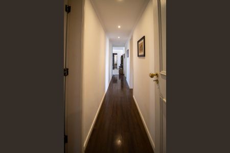 Apartamento para alugar com 250m², 5 quartos e 3 vagasCorredor 