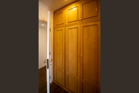 Apartamento para alugar com 250m², 5 quartos e 3 vagasSuíte 1