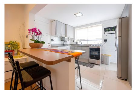 Apartamento para alugar com 2 quartos, 80m² em Cerqueira César, São Paulo