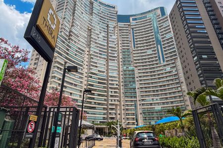 Apartamento à venda com 71m², 2 quartos e 2 vagasentrada do predio