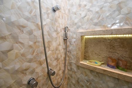 Apartamento à venda com 71m², 2 quartos e 2 vagasbanheiro quarto 2