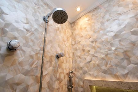 Apartamento à venda com 71m², 2 quartos e 2 vagasbanheiro quarto 2