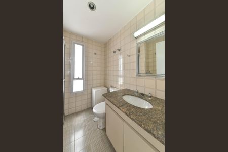 Apartamento para alugar com 110m², 3 quartos e 2 vagas Apartamento para alugar com 110m², 3 quartos e 2 vagasBanheiro da Suíte