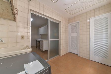 Apartamento para alugar com 110m², 3 quartos e 2 vagas Apartamento para alugar com 110m², 3 quartos e 2 vagasLavanderia