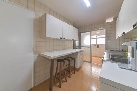 Apartamento para alugar com 110m², 3 quartos e 2 vagas Apartamento para alugar com 110m², 3 quartos e 2 vagasCozinha