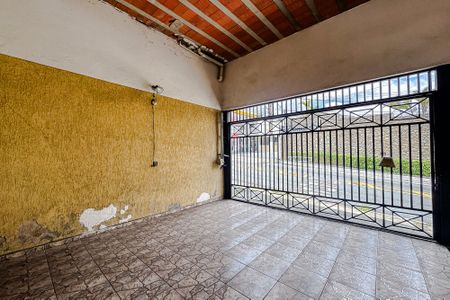 Casa para alugar com 170m², 4 quartos e 2 vagas Casa para alugar com 170m², 4 quartos e 2 vagasGaragem