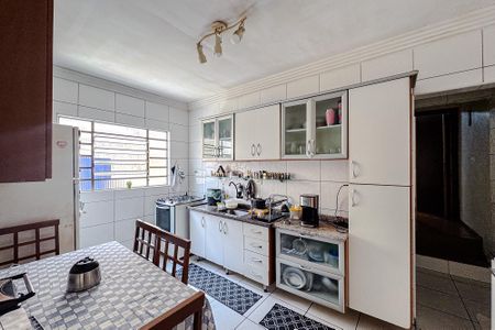 Casa para alugar com 170m², 4 quartos e 2 vagas Casa para alugar com 170m², 4 quartos e 2 vagasCozinha