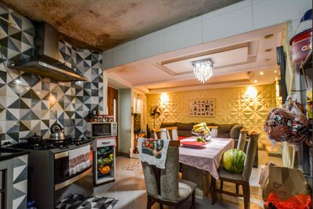 Casa à venda com 220m², 3 quartos e 4 vagas Casa à venda com 220m², 3 quartos e 4 vagasCozinha