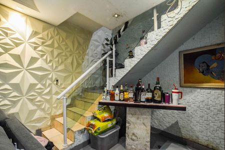 Casa à venda com 220m², 3 quartos e 4 vagas Casa à venda com 220m², 3 quartos e 4 vagasSala