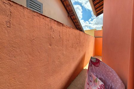 Casa à venda com 150m², 4 quartos e 4 vagas Casa à venda com 150m², 4 quartos e 4 vagasVista do Quarto 2