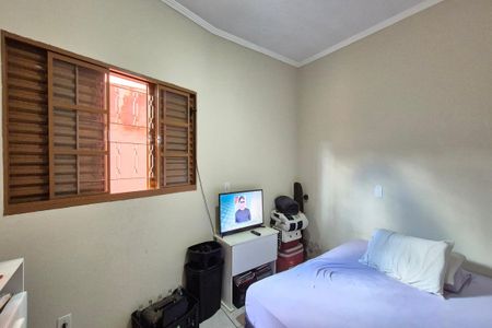 Casa à venda com 150m², 4 quartos e 4 vagas Casa à venda com 150m², 4 quartos e 4 vagasQuarto 2