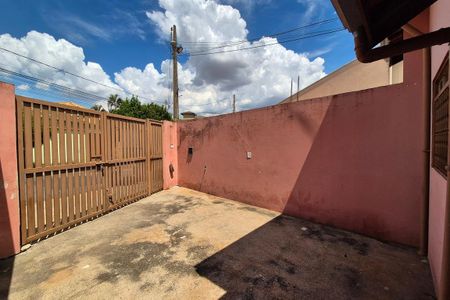 Casa à venda com 150m², 4 quartos e 4 vagas Casa à venda com 150m², 4 quartos e 4 vagasGaragem