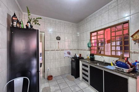 Casa à venda com 150m², 4 quartos e 4 vagas Casa à venda com 150m², 4 quartos e 4 vagasCozinha