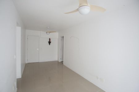 Sala de apartamento para alugar com 2 quartos, 63m² em Pechincha, Rio de Janeiro