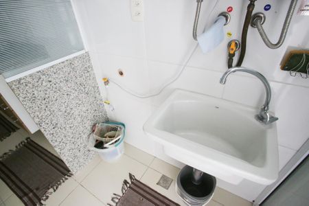 Apartamento para alugar com 63m², 2 quartos e 1 vagaÁrea de Serviço