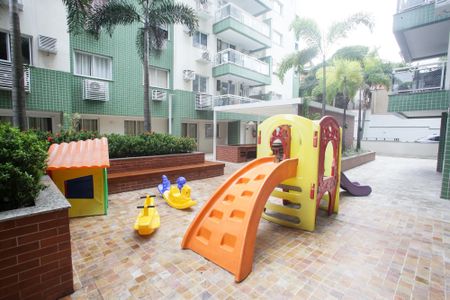 Apartamento para alugar com 63m², 2 quartos e 1 vagaÁrea comum - Playground