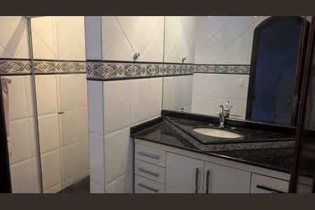 Casa à venda com 470m², 4 quartos e 4 vagasBanheiro