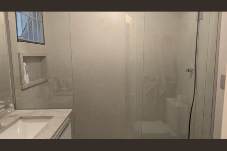 Casa à venda com 470m², 4 quartos e 4 vagasBanheiro