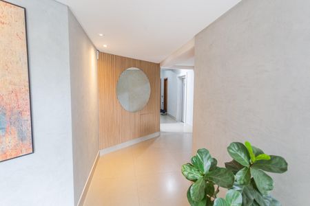 Apartamento à venda com 182m², 3 quartos e 2 vagas Apartamento à venda com 182m², 3 quartos e 2 vagasHall de entrada