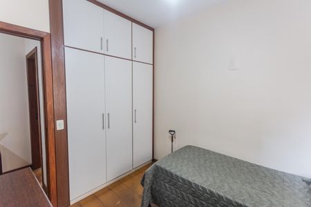 Apartamento à venda com 182m², 3 quartos e 2 vagas Apartamento à venda com 182m², 3 quartos e 2 vagasQuarto 2