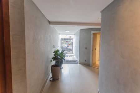 Apartamento à venda com 182m², 3 quartos e 2 vagas Apartamento à venda com 182m², 3 quartos e 2 vagasHall de entrada