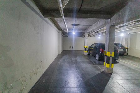 Apartamento à venda com 182m², 3 quartos e 2 vagas Apartamento à venda com 182m², 3 quartos e 2 vagasGaragem