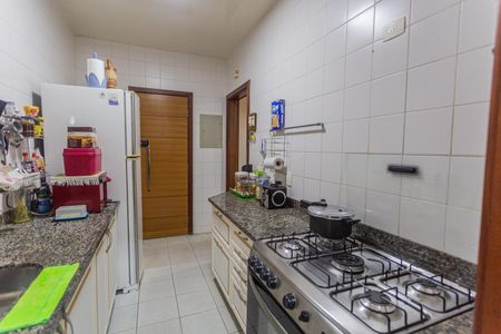 Apartamento à venda com 182m², 3 quartos e 2 vagas Apartamento à venda com 182m², 3 quartos e 2 vagasCozinha