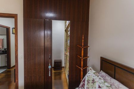 Apartamento à venda com 182m², 3 quartos e 2 vagas Apartamento à venda com 182m², 3 quartos e 2 vagasCloset da Suíte