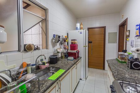 Apartamento à venda com 182m², 3 quartos e 2 vagas Apartamento à venda com 182m², 3 quartos e 2 vagasCozinha