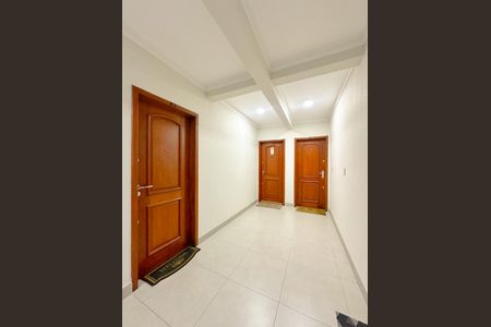 Apartamento para alugar com 83m², 2 quartos e 1 vagaHall social