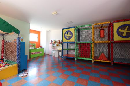 Apartamento à venda com 117m², 2 quartos e 4 vagasÁrea comum - Brinquedoteca