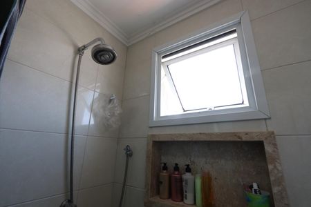 Apartamento à venda com 117m², 2 quartos e 4 vagasBanheiro da Suíte 1