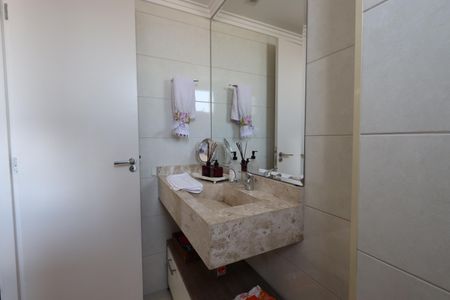 Apartamento à venda com 117m², 2 quartos e 4 vagasLavabo