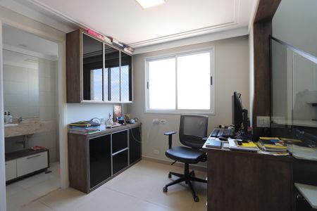 Apartamento à venda com 117m², 2 quartos e 4 vagasSala