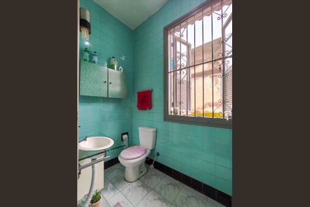 Casa à venda com 90m², 3 quartos e sem vagaBanheiro Corredor