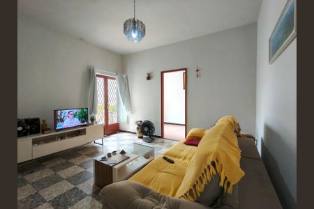 Casa à venda com 90m², 3 quartos e sem vagaSala