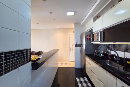 Apartamento à venda com 102m², 3 quartos e 2 vagasCozinha 