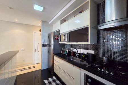 Apartamento à venda com 102m², 3 quartos e 2 vagasCozinha