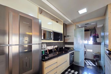 Apartamento à venda com 102m², 3 quartos e 2 vagasCozinha