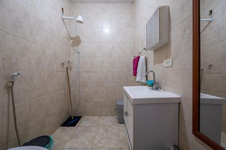 Casa à venda com 120m², 3 quartos e 1 vagaBanheiro