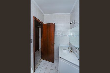 Casa para alugar com 180m², 4 quartos e 2 vagasBanheiro suite 2