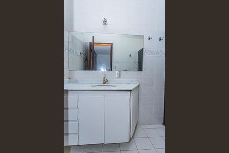 Casa para alugar com 180m², 4 quartos e 2 vagasBanheiro suite 2