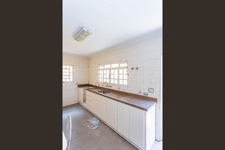 Casa para alugar com 180m², 4 quartos e 2 vagasCozinha e copa