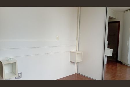 Foto 12 de apartamento à venda com 3 quartos, 80m² em Passo d’Areia, Porto Alegre