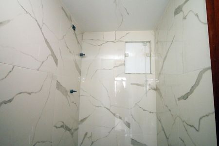 Banheiro de apartamento para alugar com 1 quarto, 40m² em Vila da Penha, Rio de Janeiro