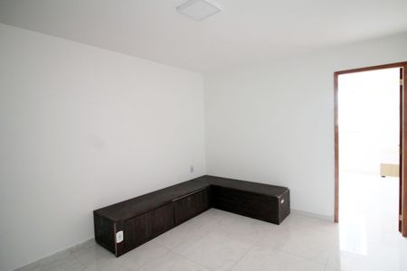 Sala de apartamento para alugar com 1 quarto, 40m² em Vila da Penha, Rio de Janeiro