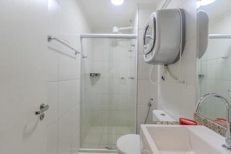 Banheiro de kitnet/studio para alugar com 1 quarto, 43m² em Bela Vista, São Paulo