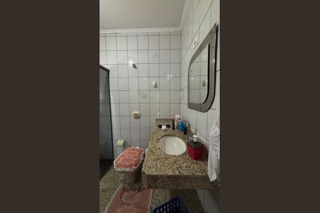 Casa à venda com 181m², 3 quartos e 2 vagas Casa à venda com 181m², 3 quartos e 2 vagasBanheiro da Suíte