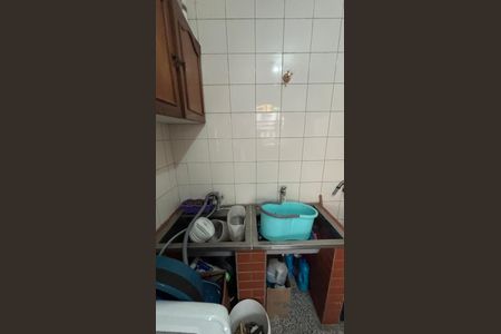 Casa à venda com 181m², 3 quartos e 2 vagas Casa à venda com 181m², 3 quartos e 2 vagasÁrea de Serviço